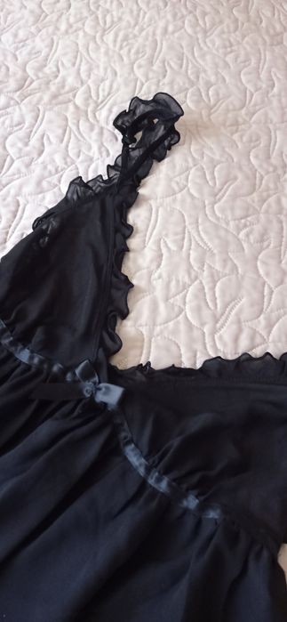 Достары мас әйелді сиқыған