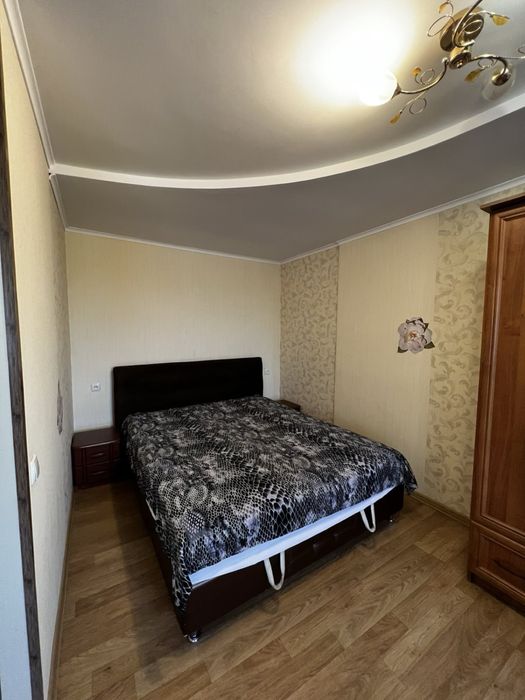 2 км. ВЕЛИКИЙ ВИБІР. По добово. . Центр міста. Жд. Авто вокзали