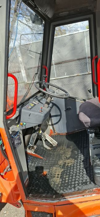 Ładowarka atlas 32e 2,4t  00rok lyzka widły transport