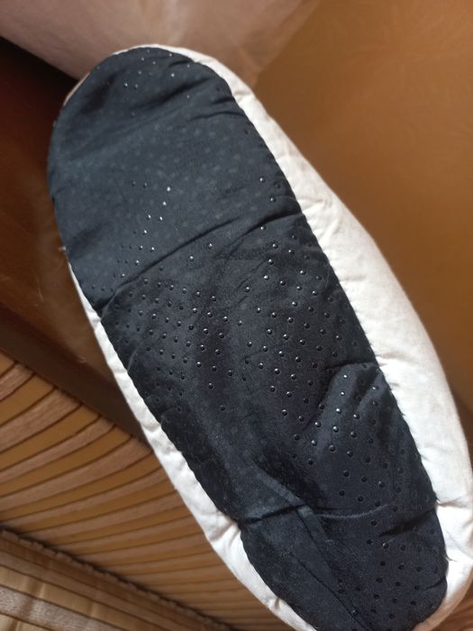 Тапки домашні ,для сну  в середині пр'я та пух7.