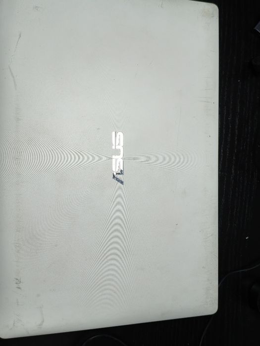 Portátil ASUS F553M