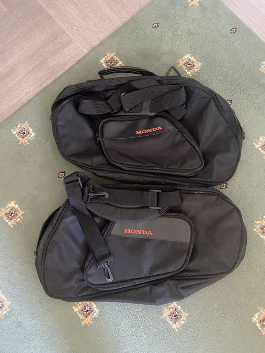 Продам боковые сумки(кофры) honda