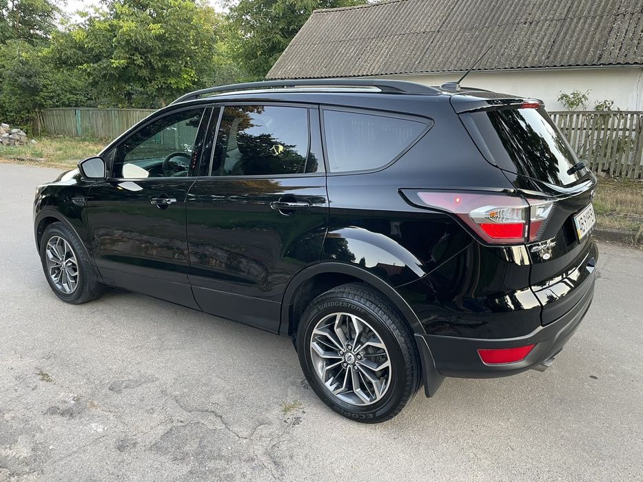 Продам Ford Escape