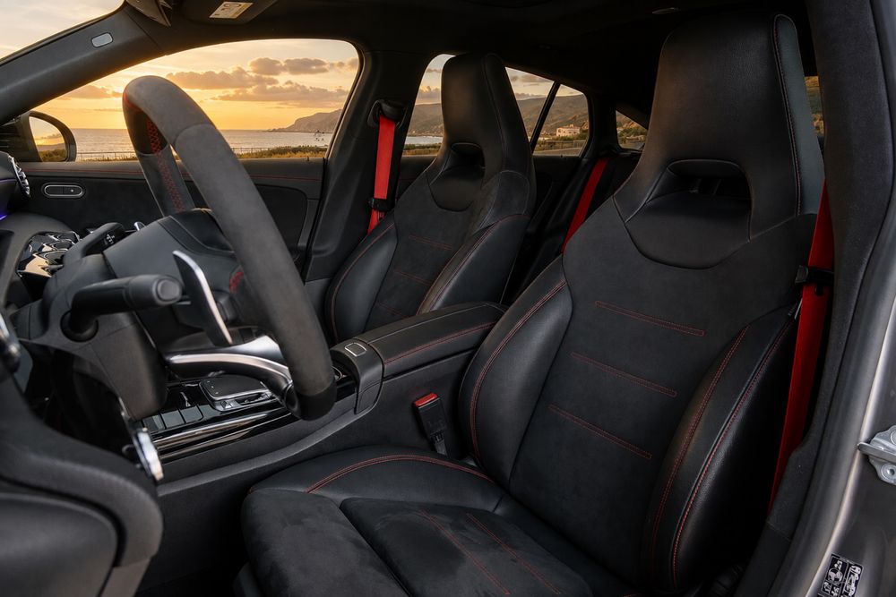 Mercedes-Benz CLA 35 AMG Shooting Brake 4Matic | 306cv