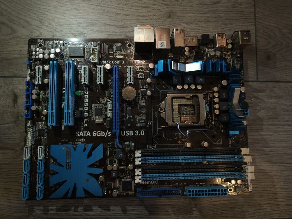 Материнська плата ASUS P7P55D-E LX (Socket 1156)