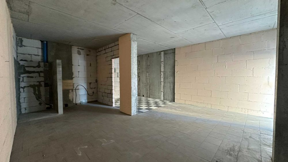 Оренда фасадного комерційного приміщення 66.2 м²