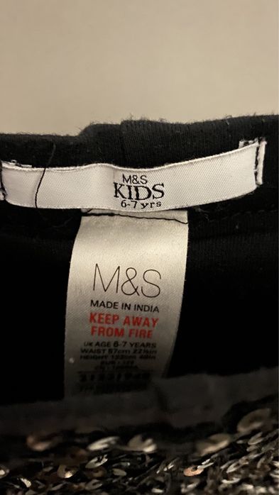 Legginsy M&S cekinowe czarne 6-7 yrs 116