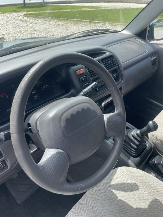 Suzuki Grand Vitara 98 2.0 td APENAS 191.000 km 5.950 euros