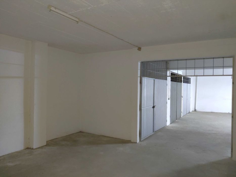 Garagem Box Fechada 29m² para Arrendamento - Entroncamento