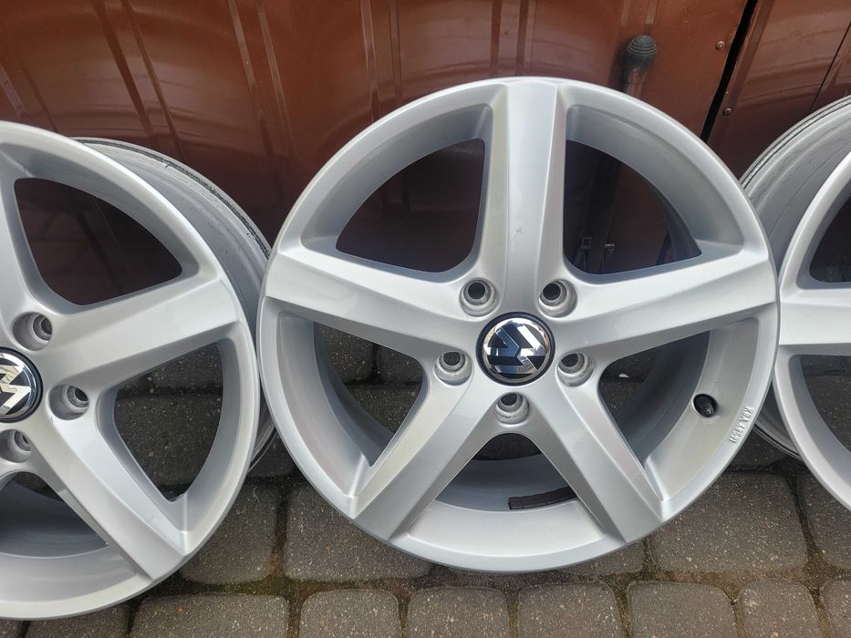 Felgi aluminiowe R 16  VW   Orginał