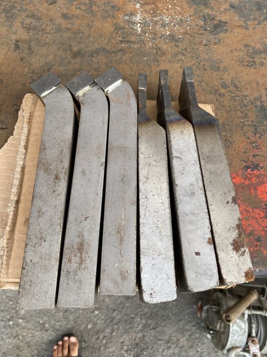 Різці токарні! ЧІЗ !Відрізні,різьбові,прохідні.