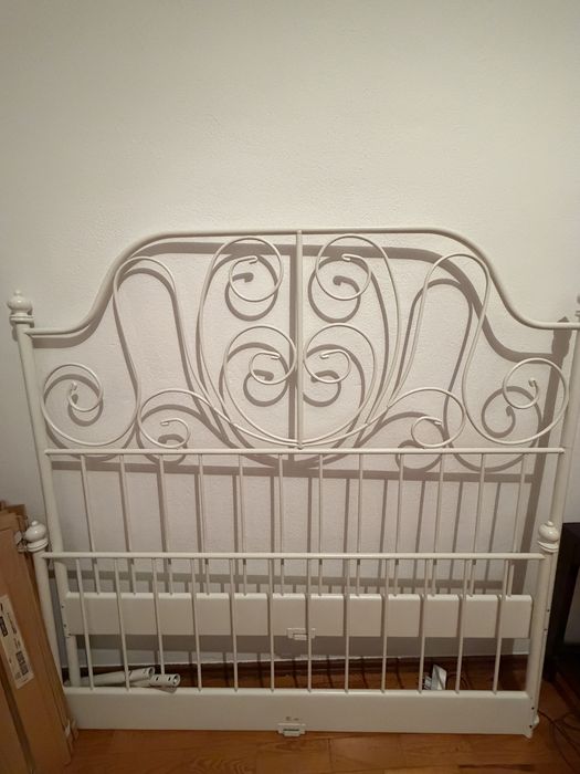 Estrado e colchao IKEA conjunto