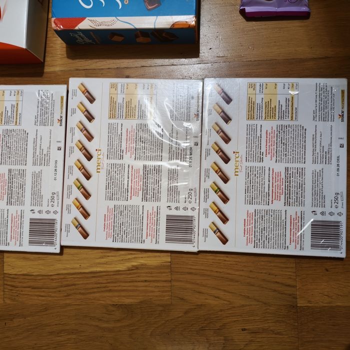 Czekoladki Merci Raffaello ptasie mleczko praliny /Wawel/zestaw