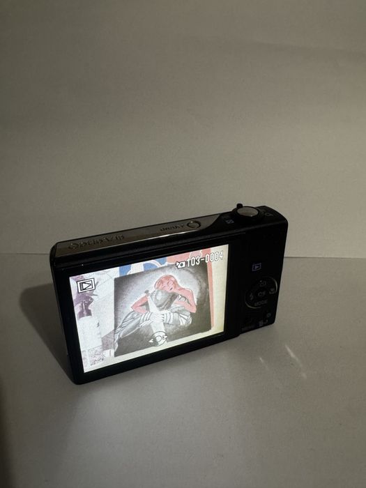 Цифровий фотоапарат Pentax Optio V10
