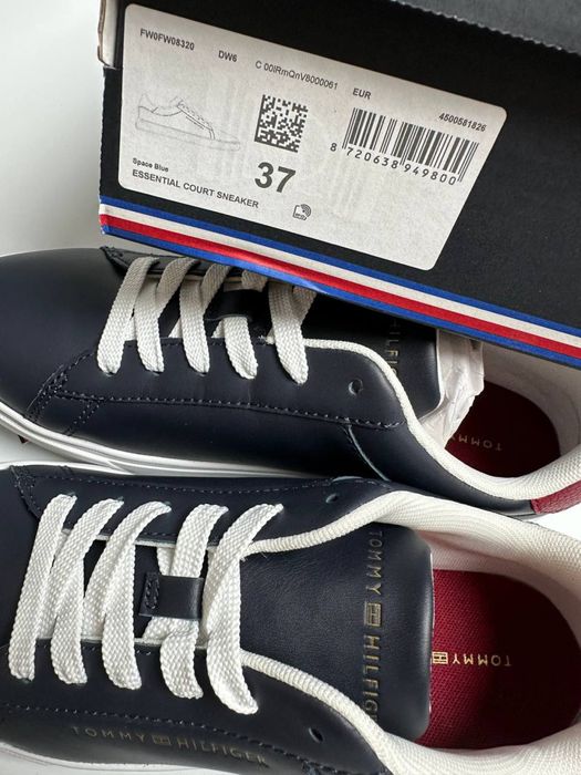 Tommy Hilfiger r.37