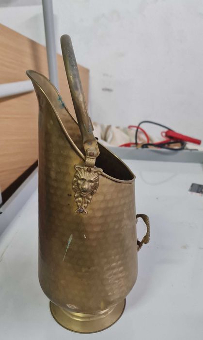 Peça em Latão Antigo