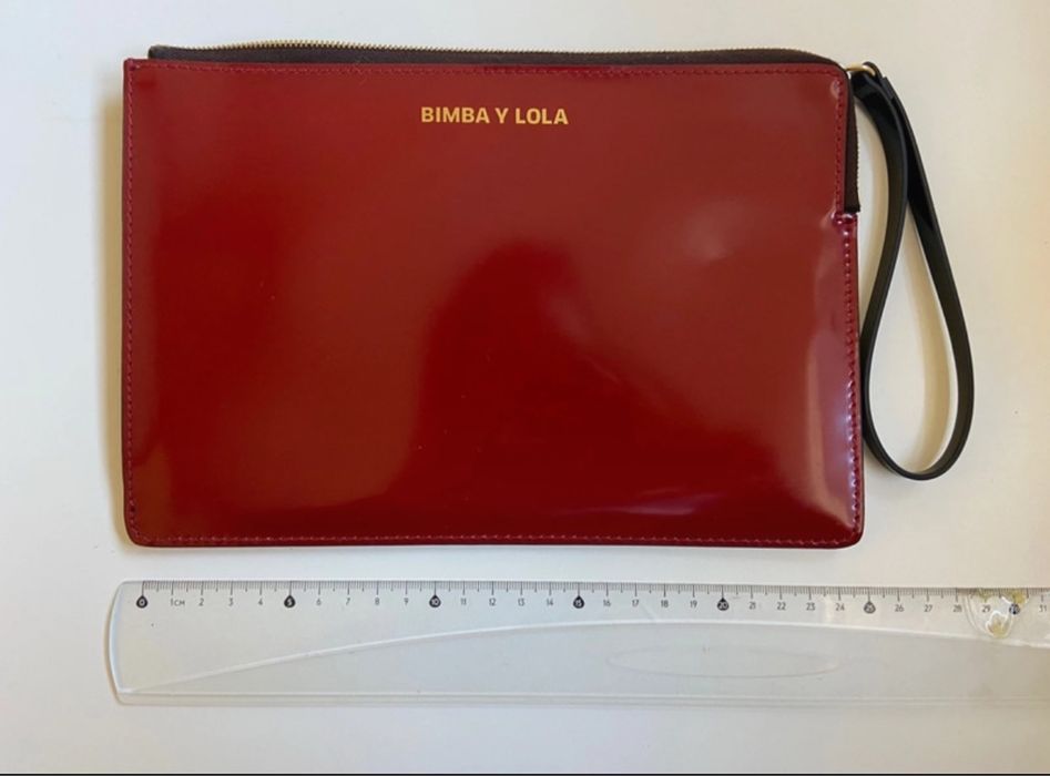 Clutch vermelha e branca Bimba y Lola nova
