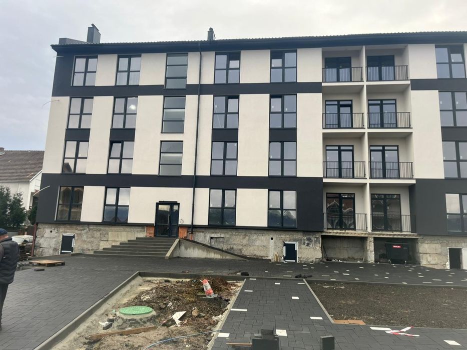 Продається квартира комфорт класу у Західному куротному місті Свалява.