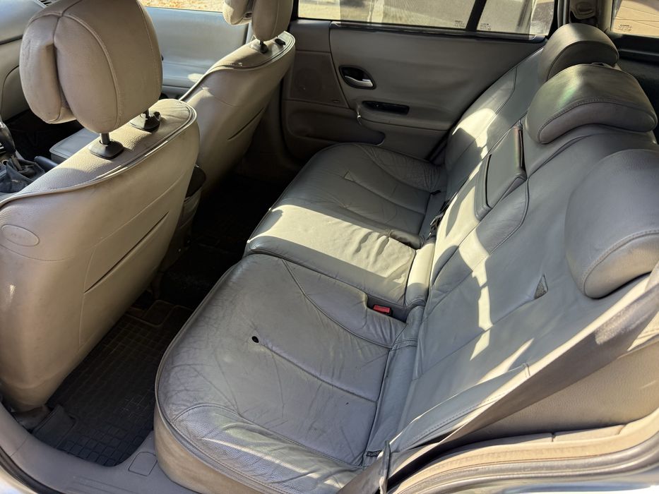 Renault Laguna. 2.0 Бензин. 2004 год. Автомат.