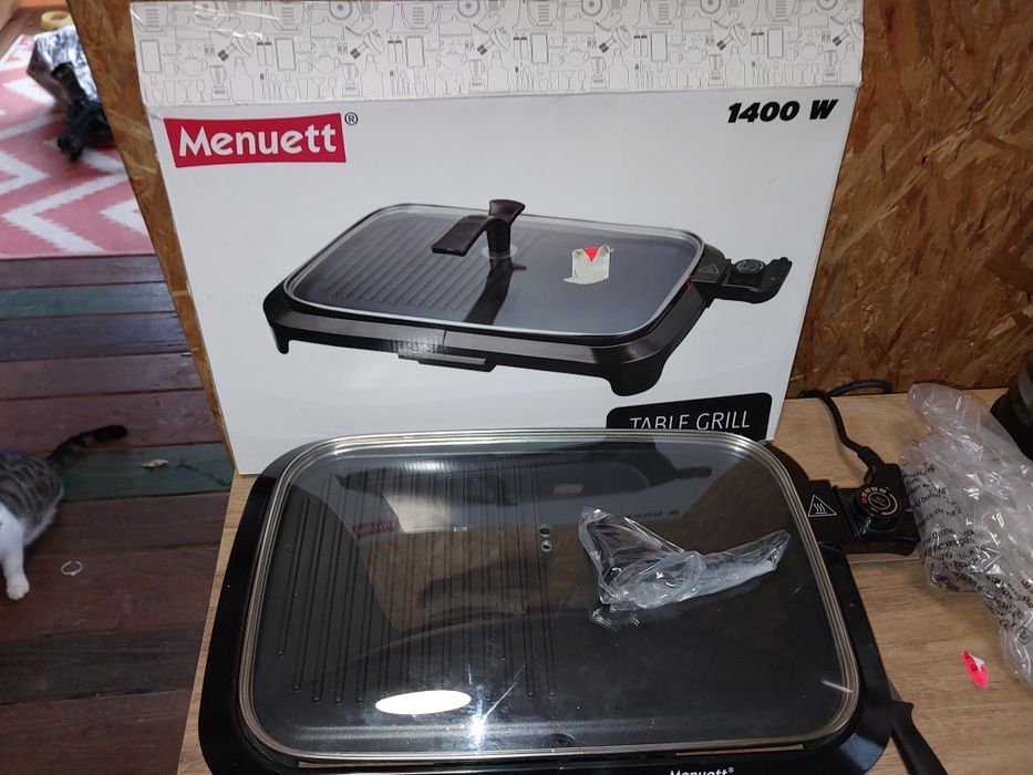 Grill elektryczny Menuett  table moc1400w