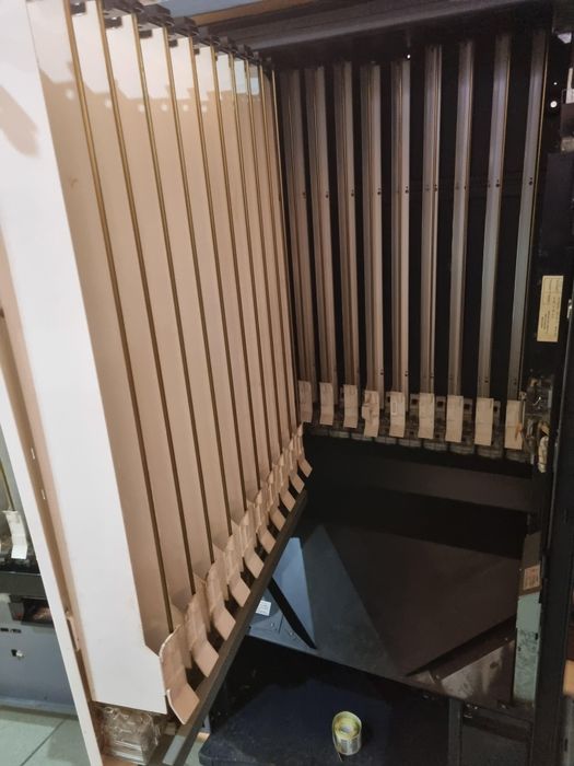 Maquina de tabaco a funcionar na perfeição