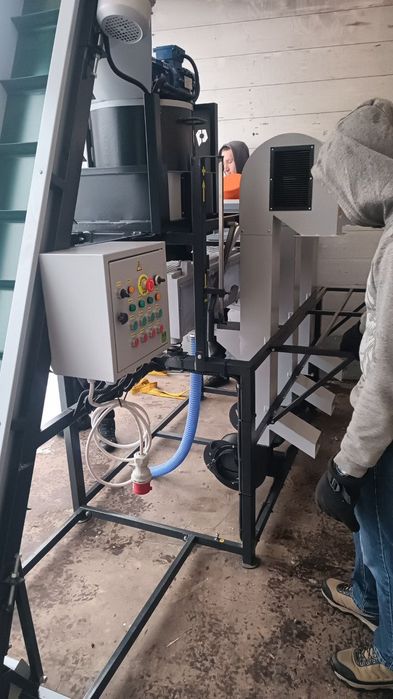 Грузчики,вантажники.Послуги вантажників, вантажні перевезення.