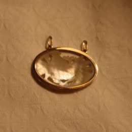 Pendente com aro em ouro