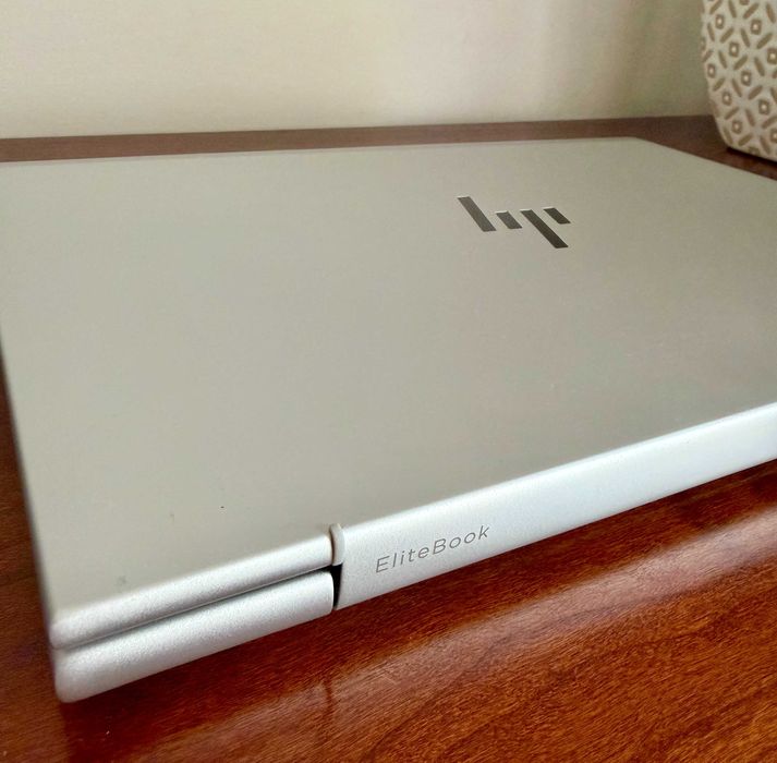 HP Elitebook 6 G1a AI|Ryzen AI 5 PRO 340|24G|512G|Radeon 4Gb|Garantia