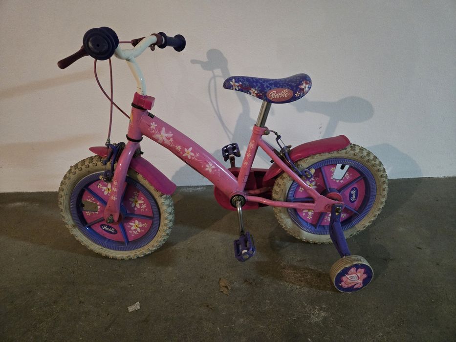 Bicicleta de criança Barbie.