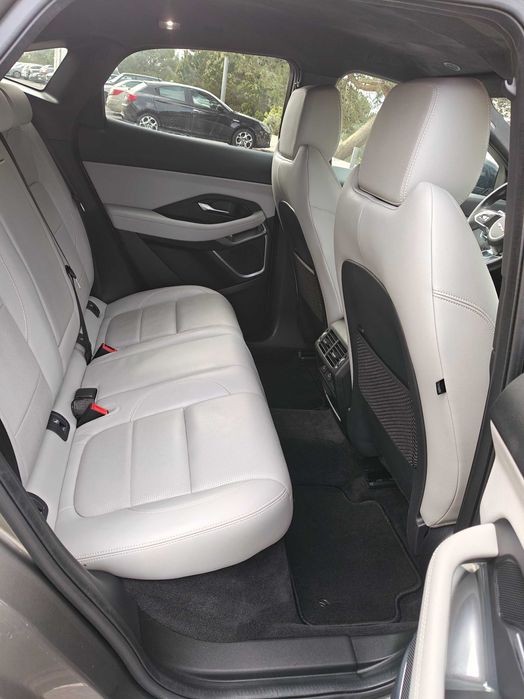 Jaguar E-Pace P300e R-Dynamic