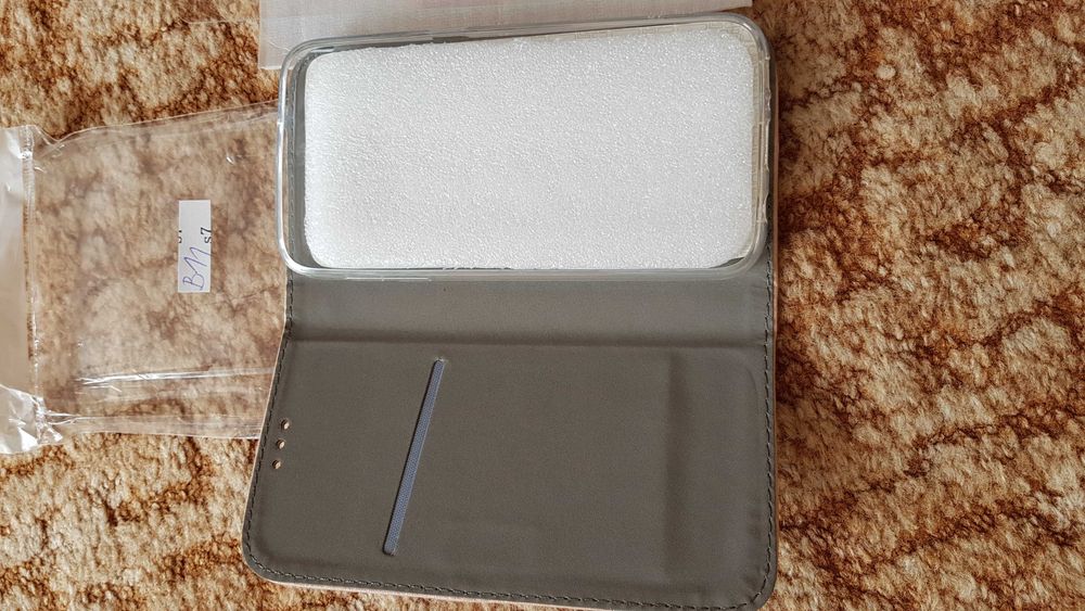 Etui pokrowiec plus szkło hartowane