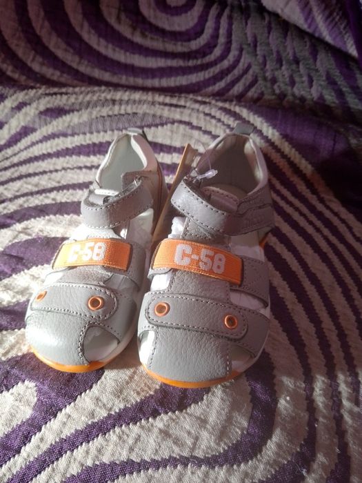 Sandálias Chicco tamanho 23 bebé