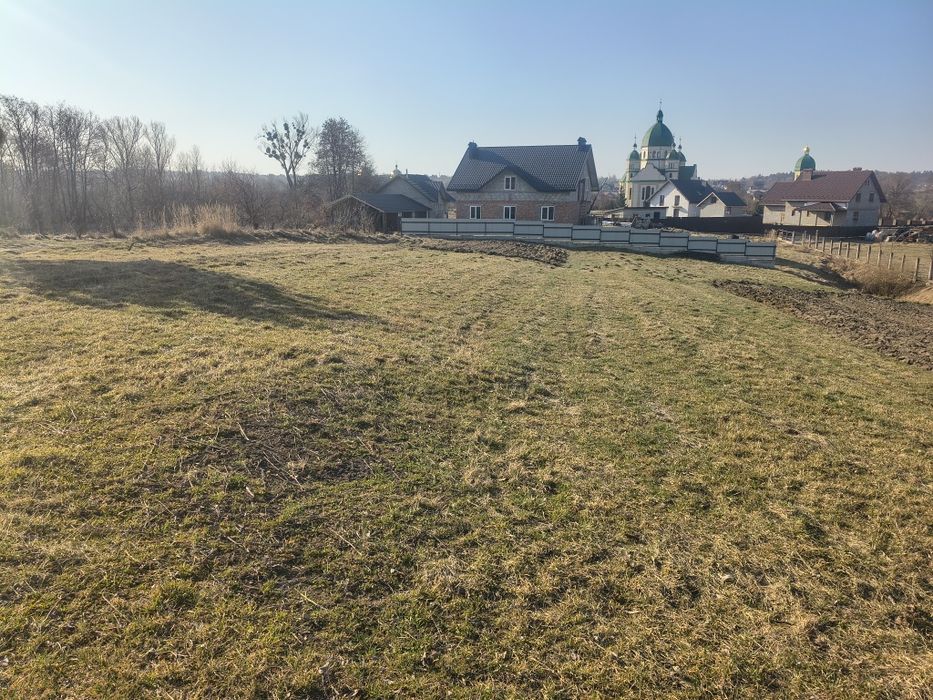 Продаж земельної ділянки смт.Шкло