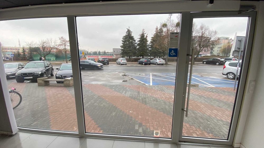 Kontener handlowy do wynajęcia klima, ogrzewanie – dobra lokalizacja!