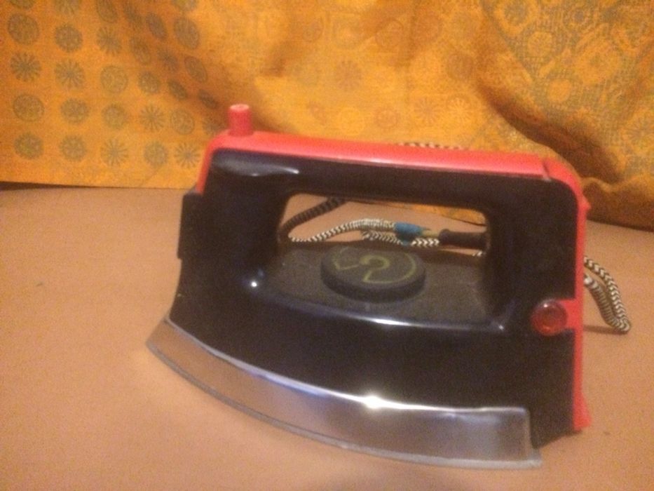 Продам утюг
