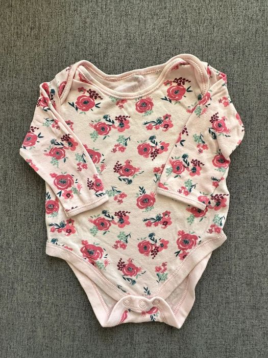 Lote de 20 peças de roupa de bebé 3-6M