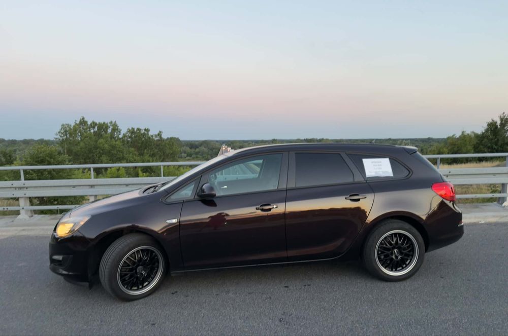 Opel Astra J 2014 Salon Polska