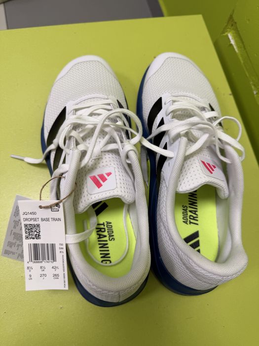 Sprzedam buty marki adidas  rozmiar 42,2/3 jak nowe
