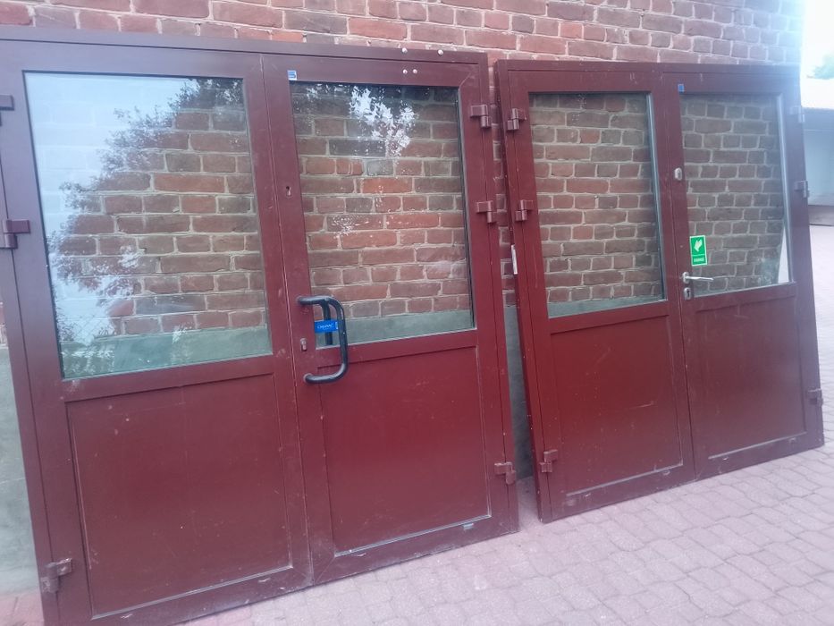 Drzwi aluminiowe zewnętrzne Wiśniowski