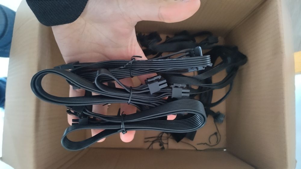 Fonte P750GM gigabyte