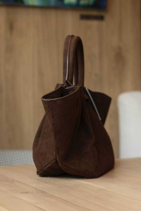 Стильна замшева сумка DeMellier Midi New York шоколад. ТОП