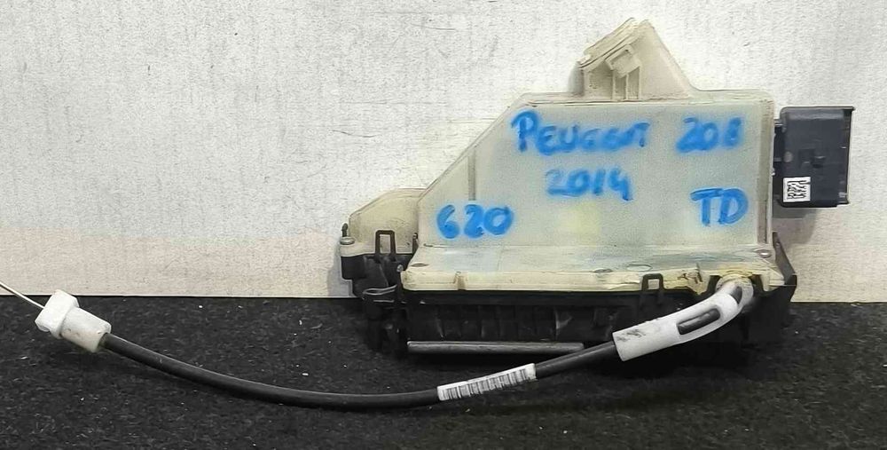 Fechadura / Fecho Porta Trás Direito 9810309480 - PEUGEOT 208 I