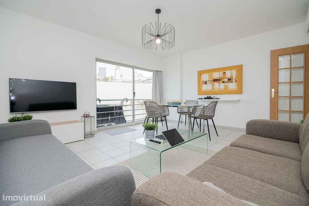 Não Perca Esta Grande Oportunidade! Apartamento T1 Moderno E Espaçoso
