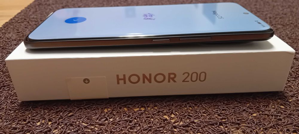 Honor 200 5G 12/512Gb (Com garantia até junho 2028)