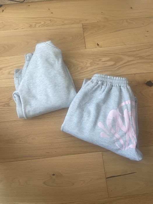 syna world tracksuit
