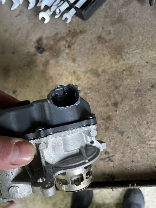 Клапан EGR Audi A4 S4 B9 Q5 2.0 TDI 2021 05L131501M для Audi/Seat/Skoda/Volkswagen