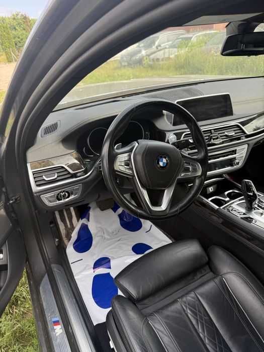 BMW 750 IL Xdrive