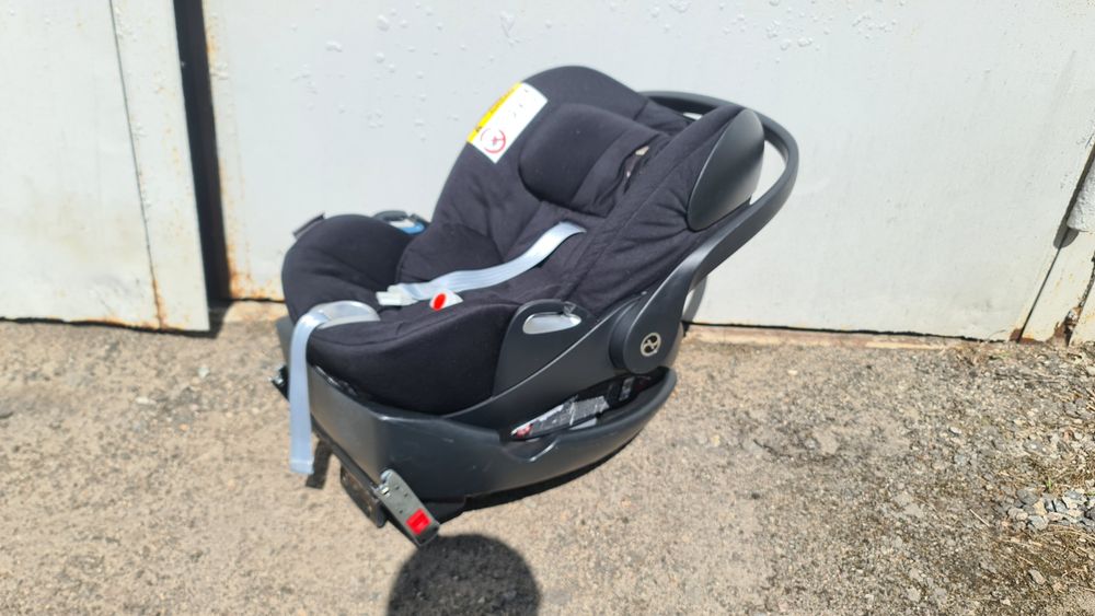 Автокрісло cybex cloud Q з базою