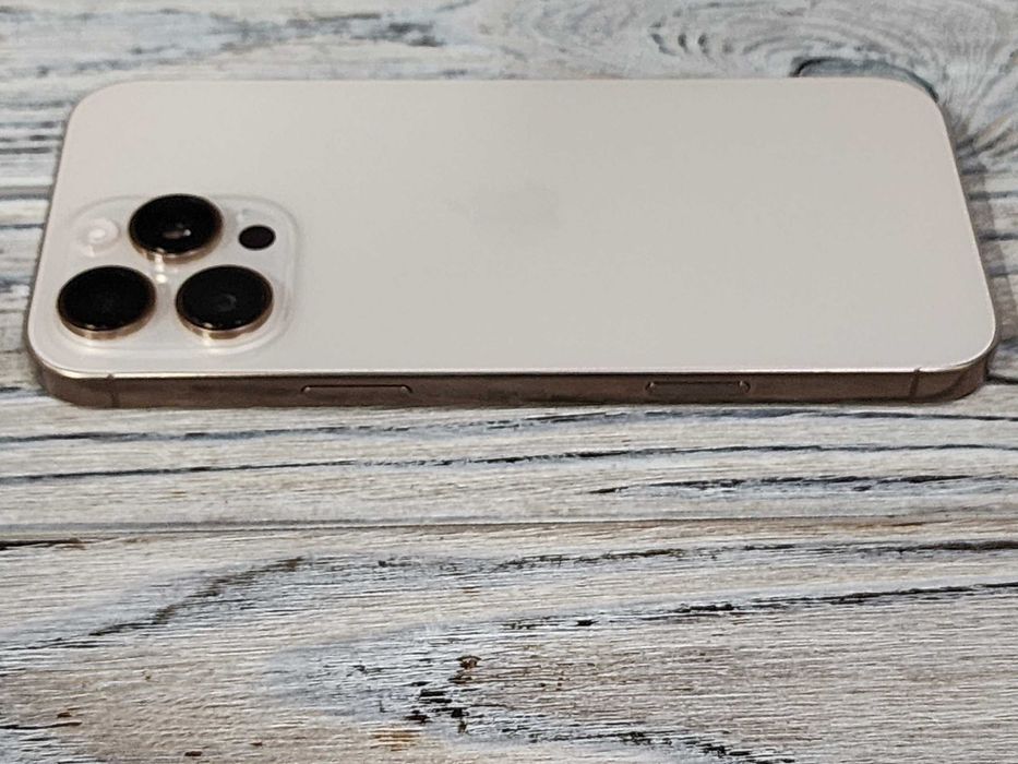 iPhone 16 Pro Max 256Gb Desert eSIM | 880$ | EmojieStore