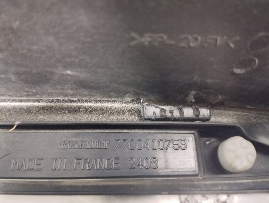 Luz Stop Adicional / 3º Stop RENAULT CLIO II - 7700410753